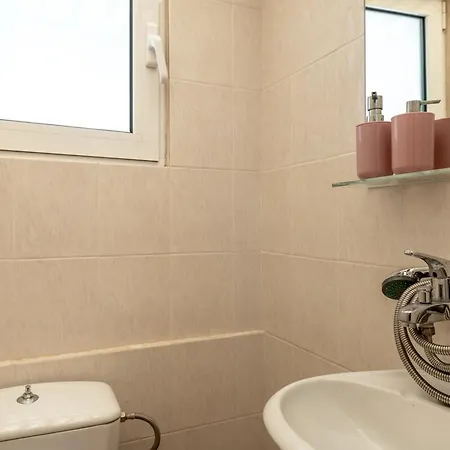 Casa Lion * خانيا